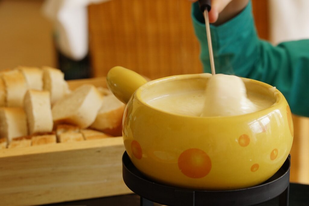 fondue, swiss fondue, cheese